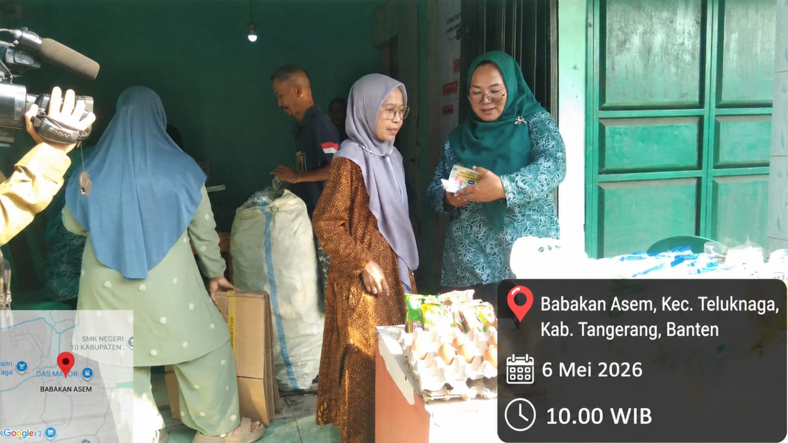 Kegiatan transaksi penukaran sampah dengan sembako di Bank sampah babakan asem ( balsem ) 
