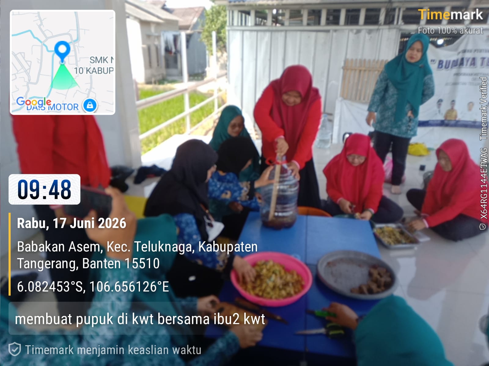 Membuat pupuk eco enzym