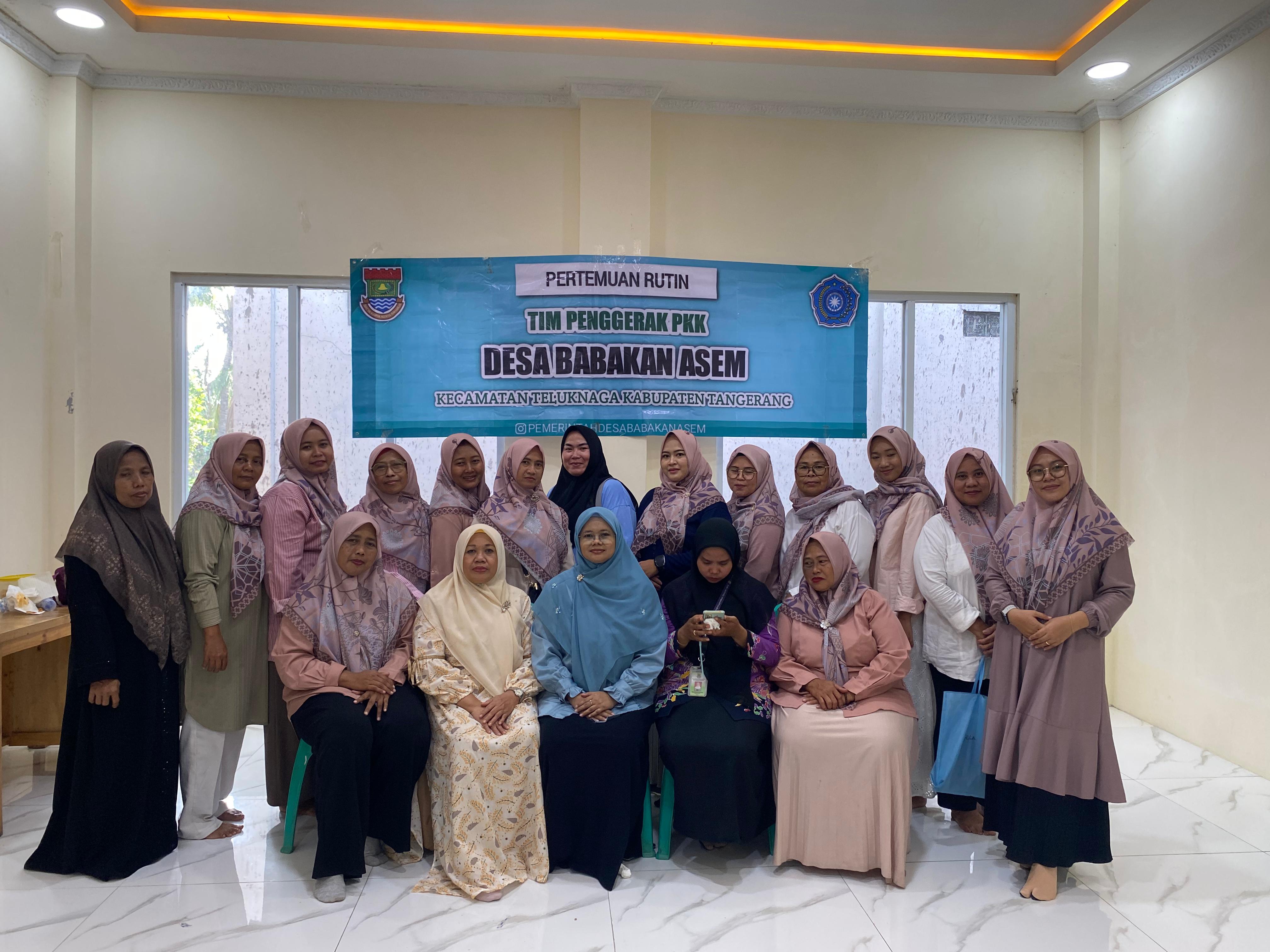 PERTEMUAN RUTIN TIM PENGGERAK PKK DESA BABAKAN ASEM PEMBAHASAN INOVASI POKJA III AULA KANTOR DESA BABAKAN ASEM
